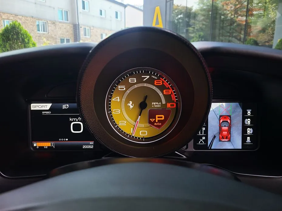 Ferrari F8