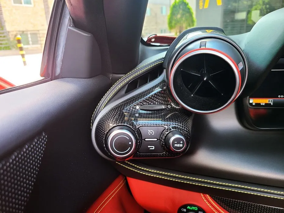 Ferrari F8