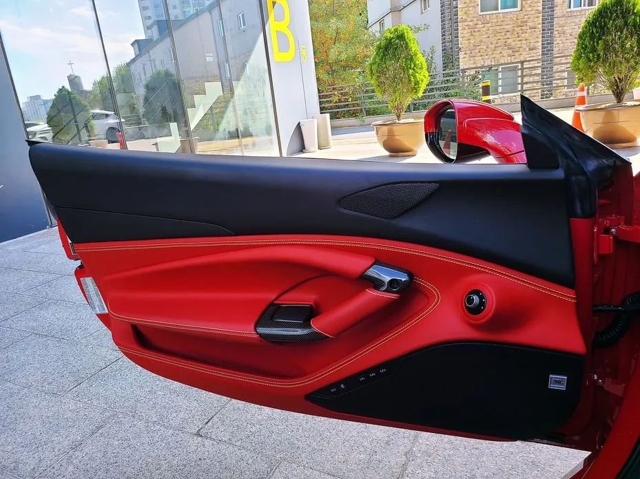 Ferrari F8
