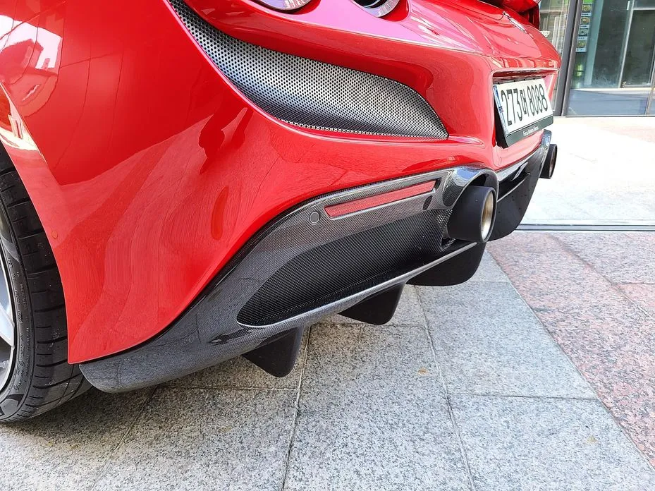 Ferrari F8