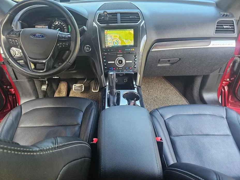 Ford Explorer