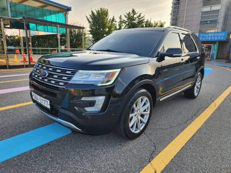 Ford Explorer