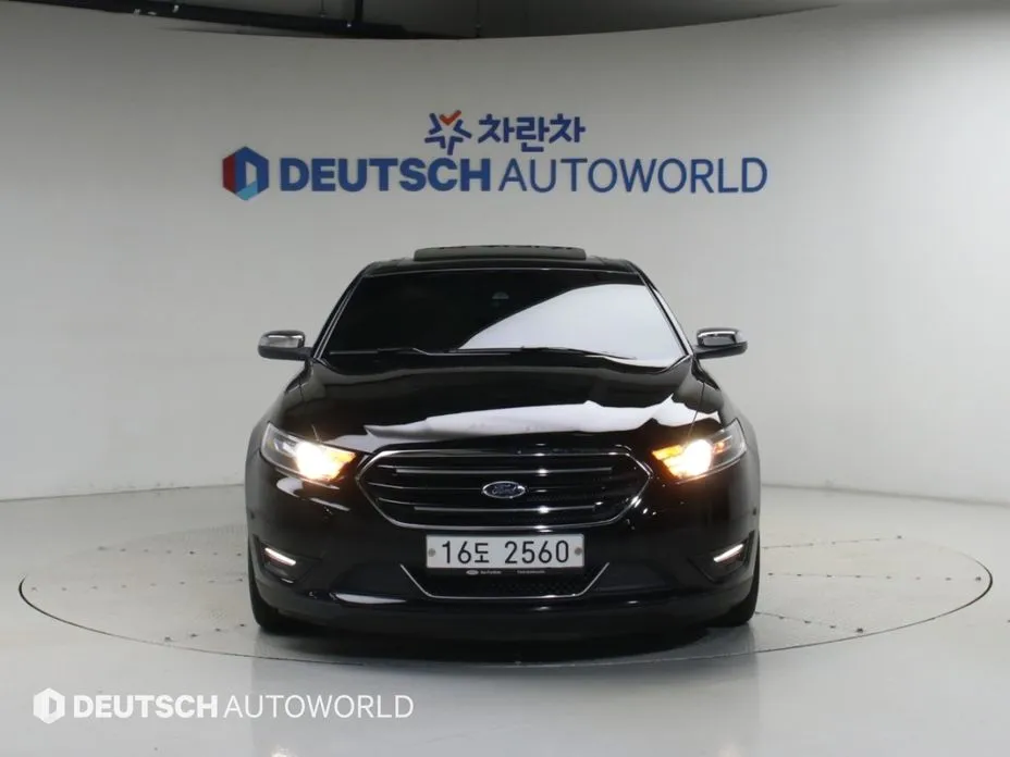 Ford Taurus
