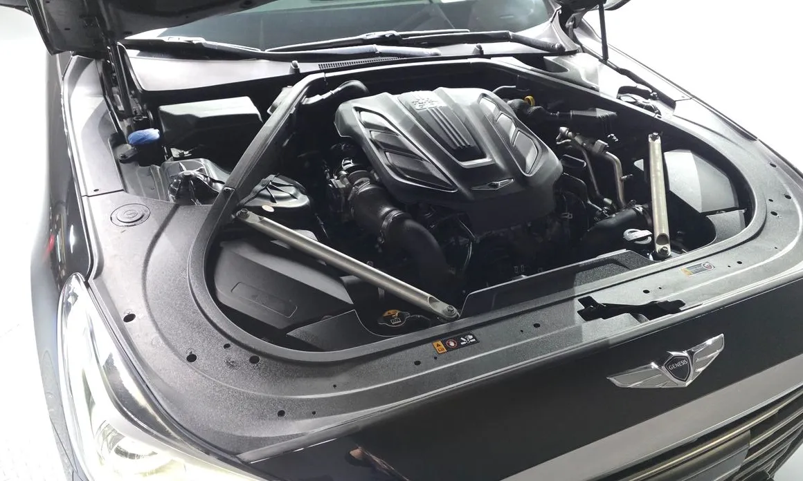 Genesis EQ900
