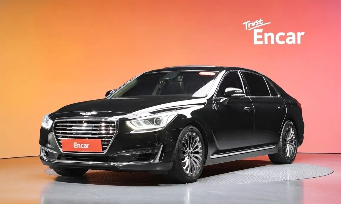 Genesis EQ900