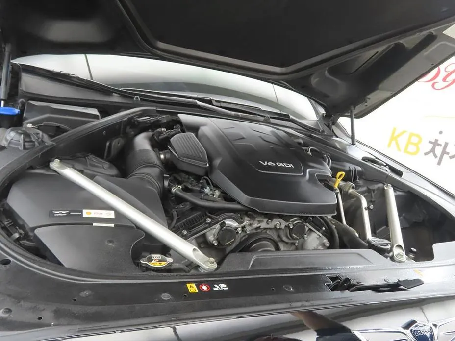 Genesis EQ900