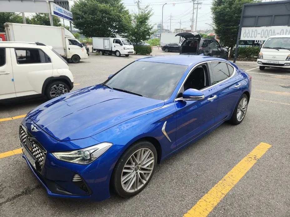 Genesis G70