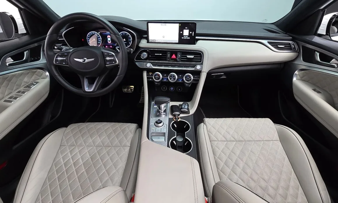 Genesis G70