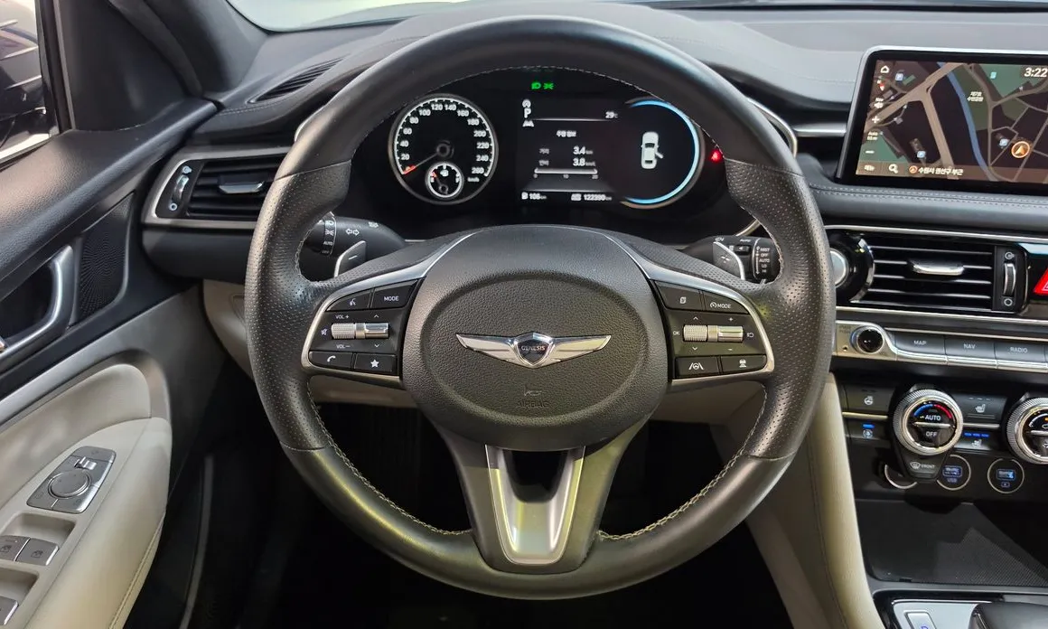 Genesis G70