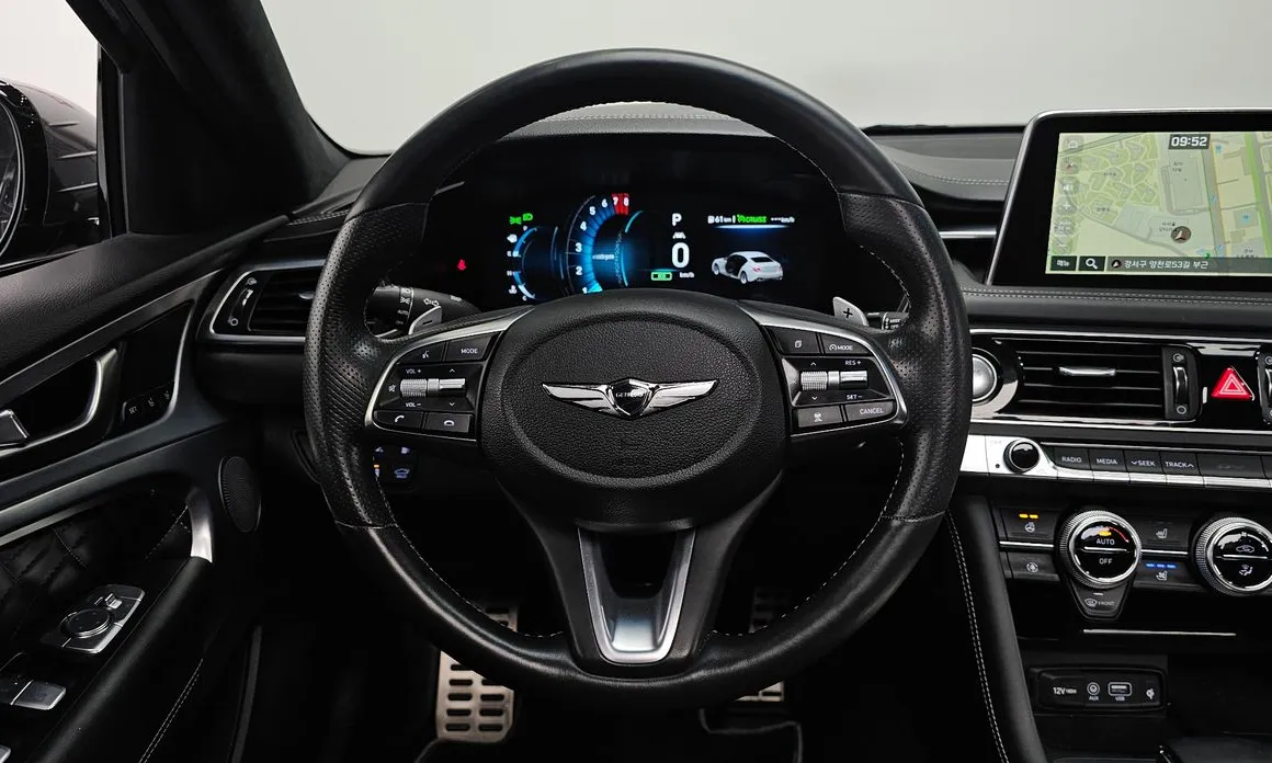 Genesis G70
