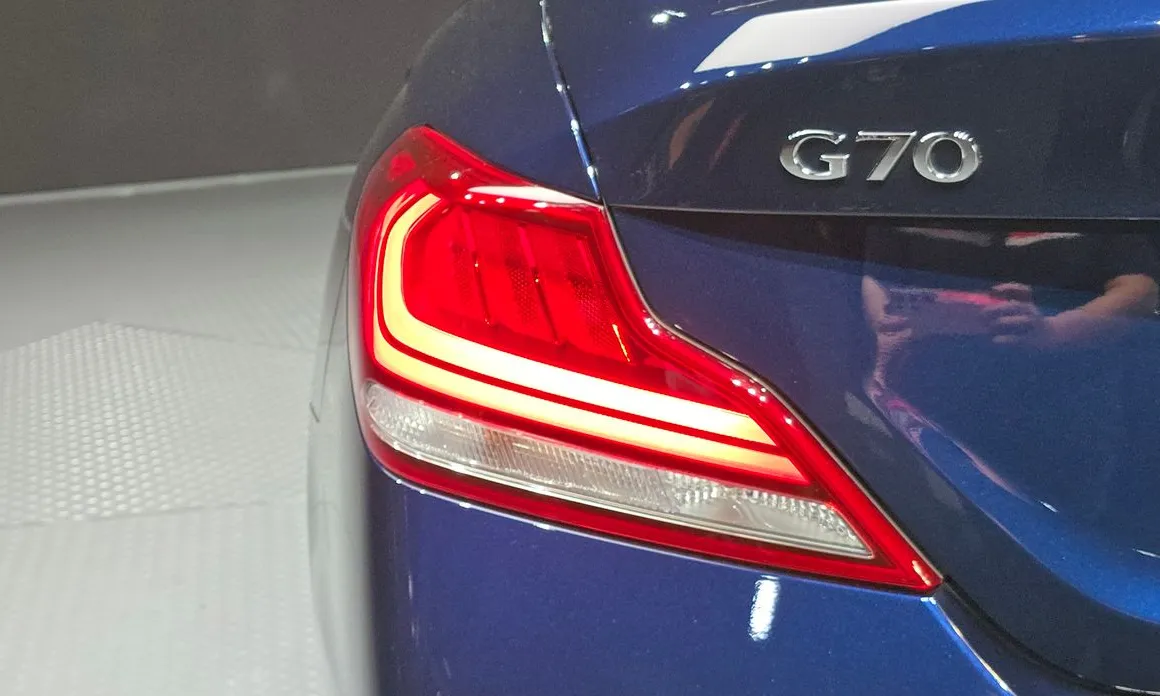 Genesis G70
