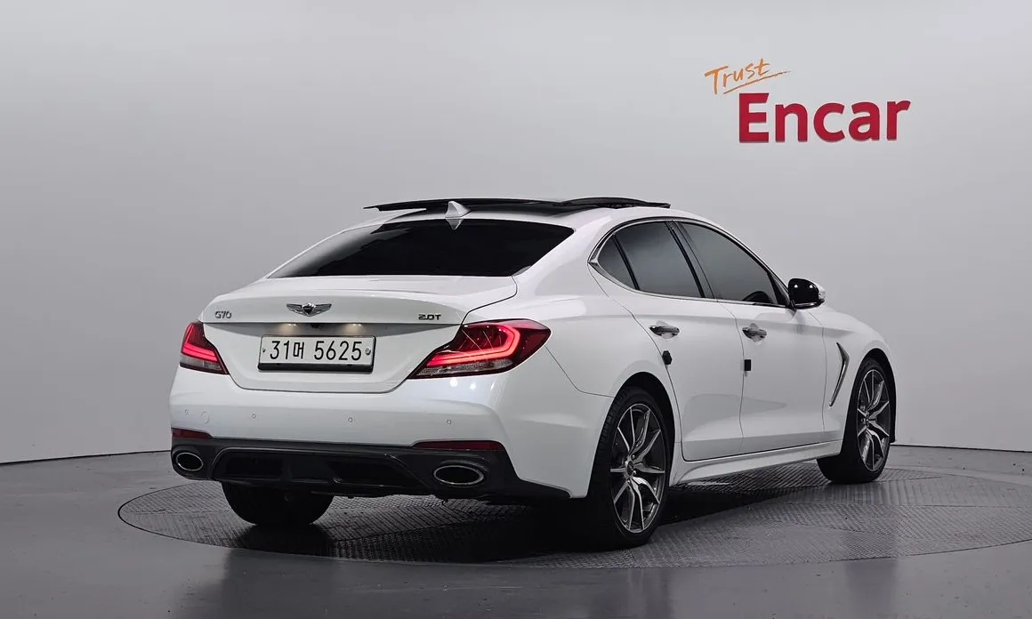 Genesis G70