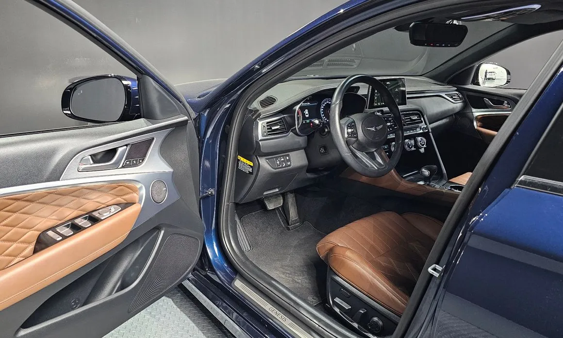 Genesis G70