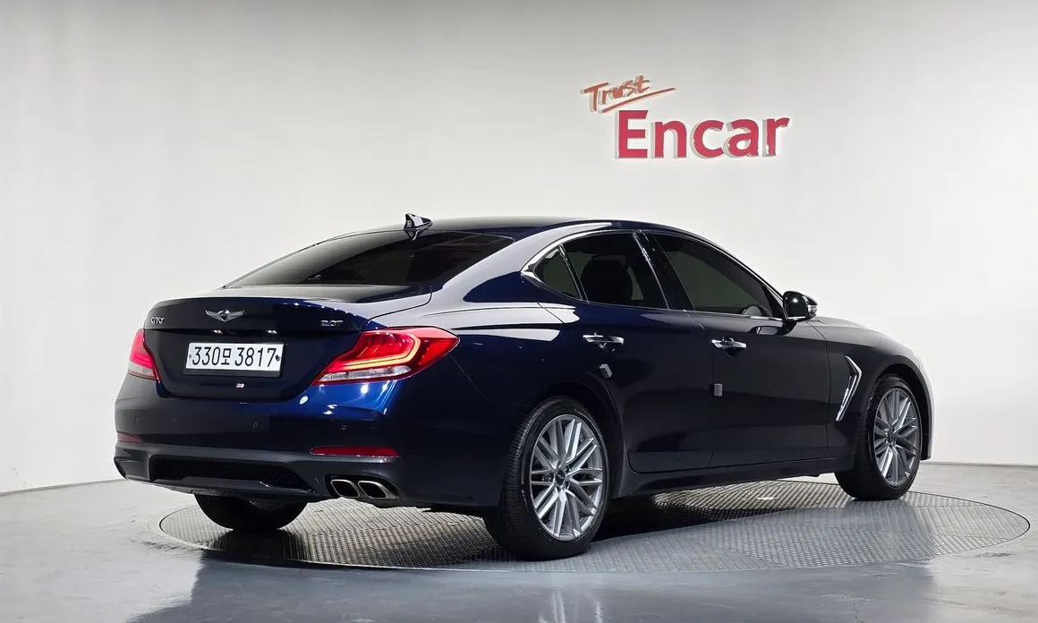 Genesis G70