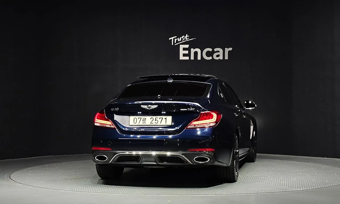 Genesis G70