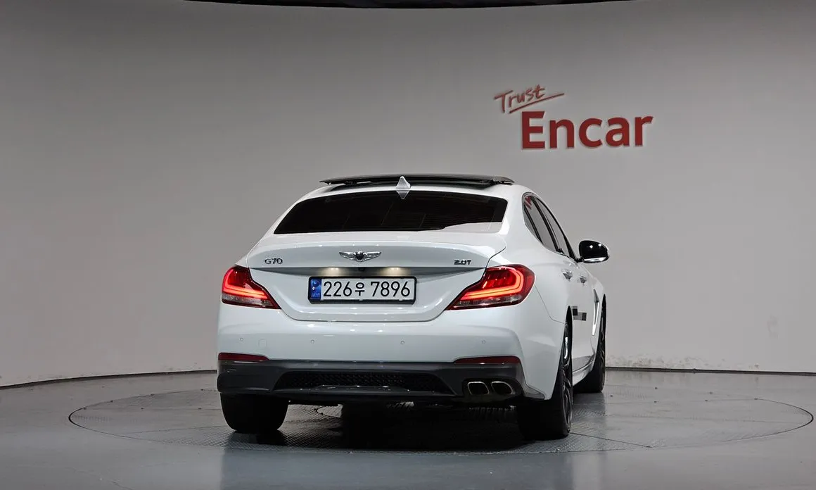 Genesis G70