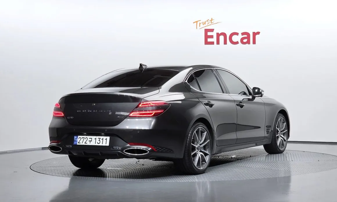 Genesis G70