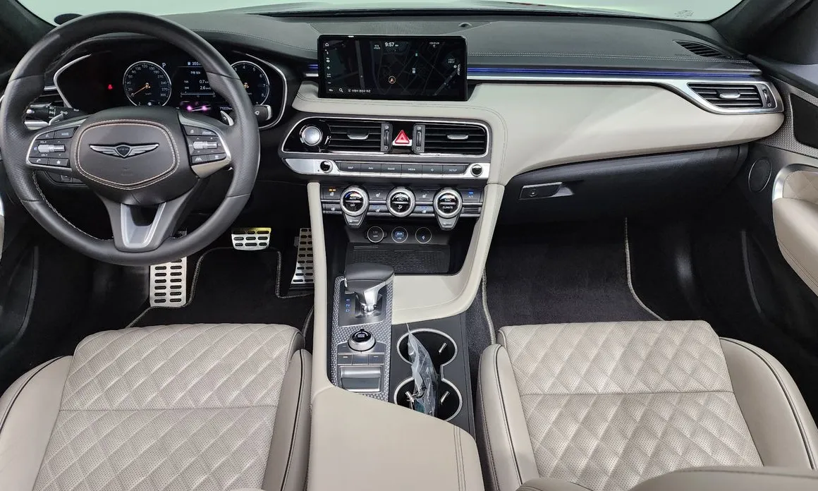 Genesis G70