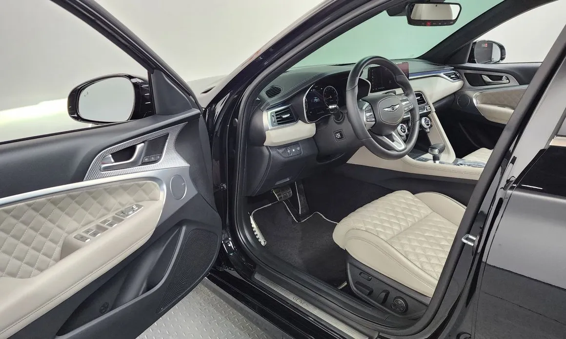 Genesis G70