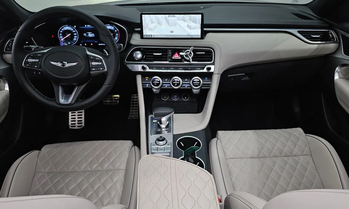 Genesis G70