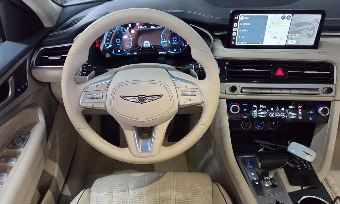 Genesis G70