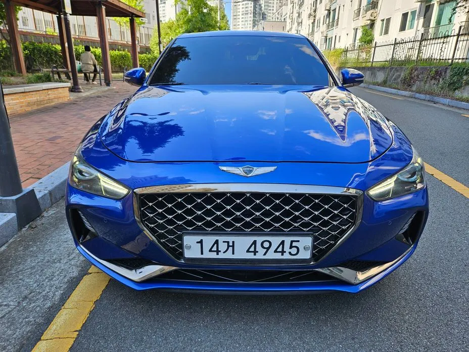 Genesis G70