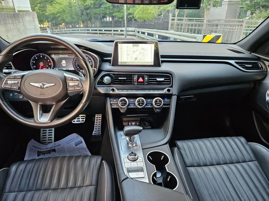 Genesis G70