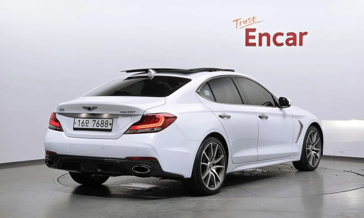 Genesis G70