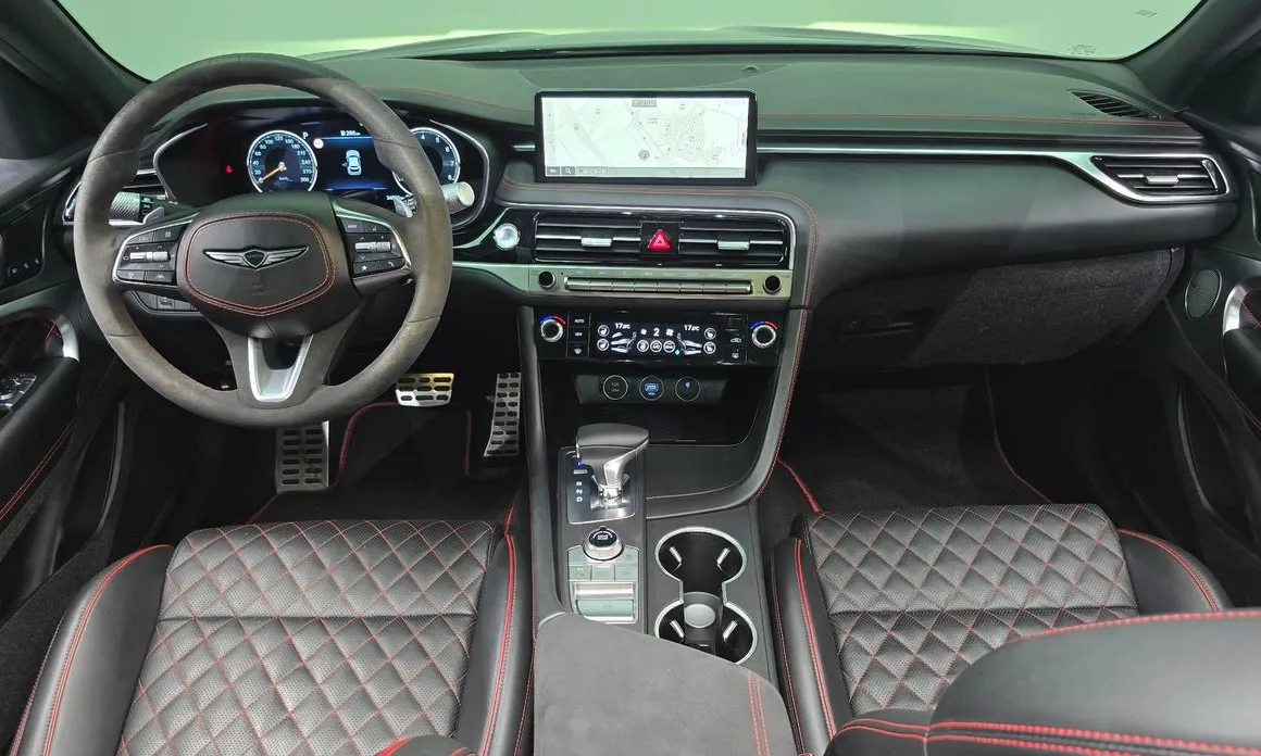 Genesis G70