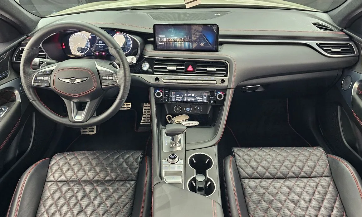 Genesis G70
