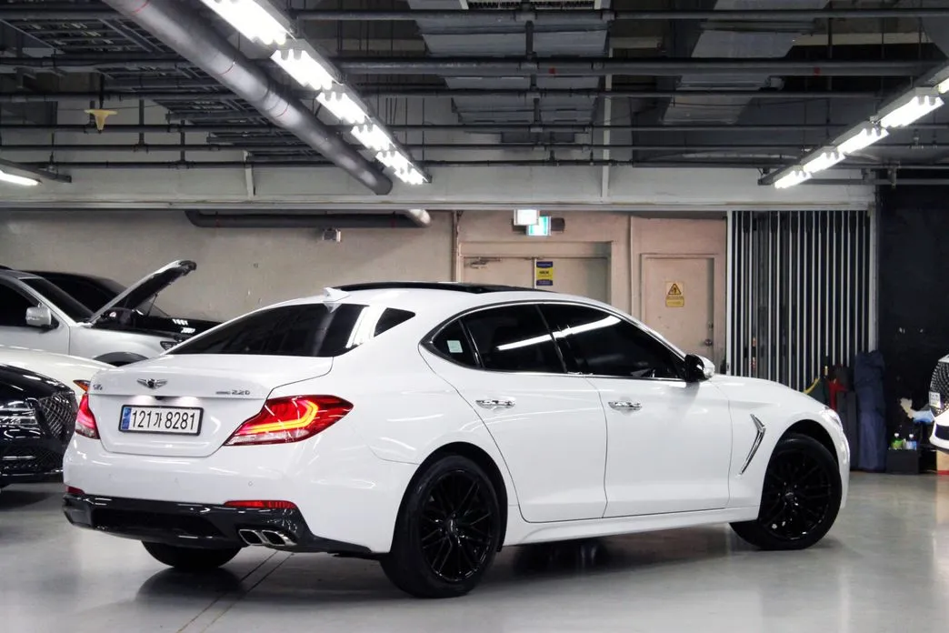 Genesis G70