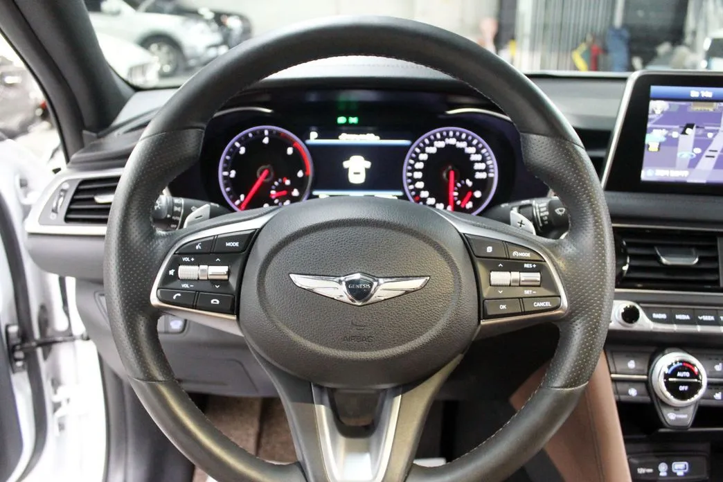 Genesis G70