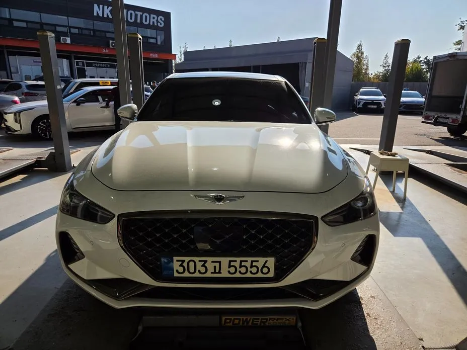 Genesis G70
