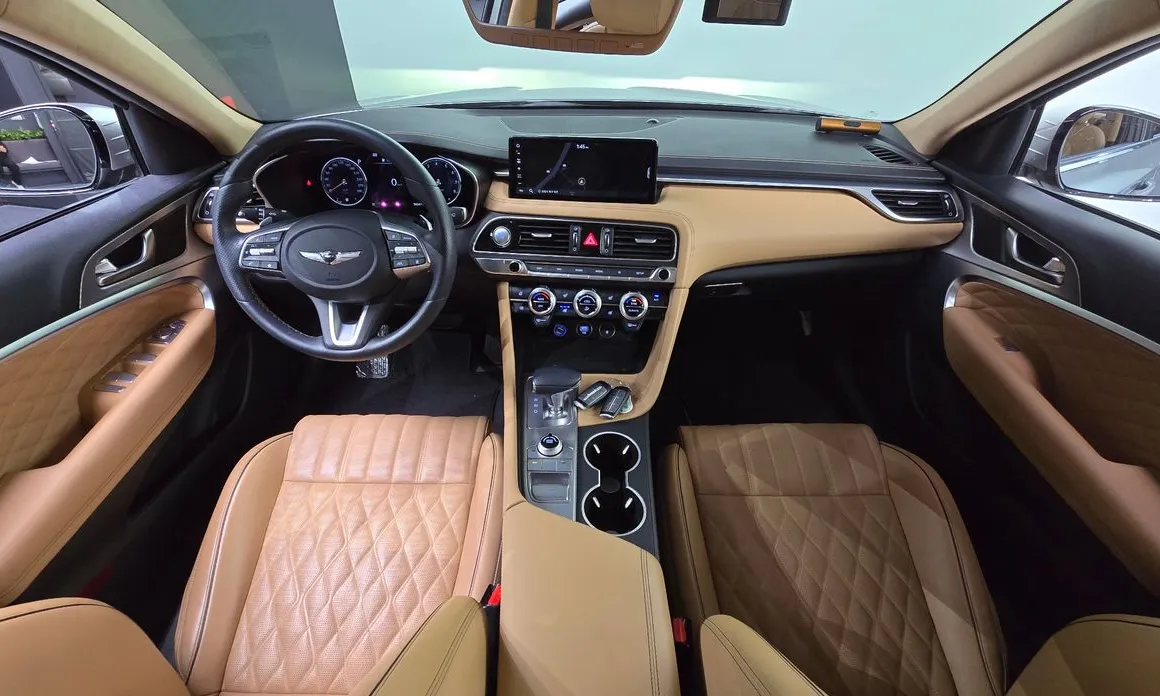 Genesis G70