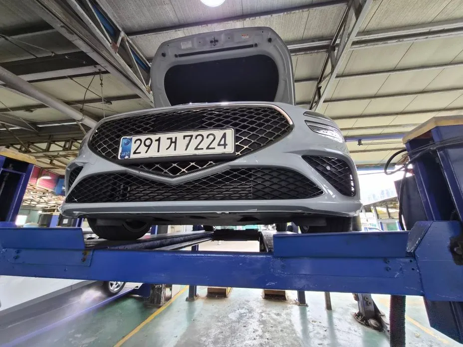 Genesis G70