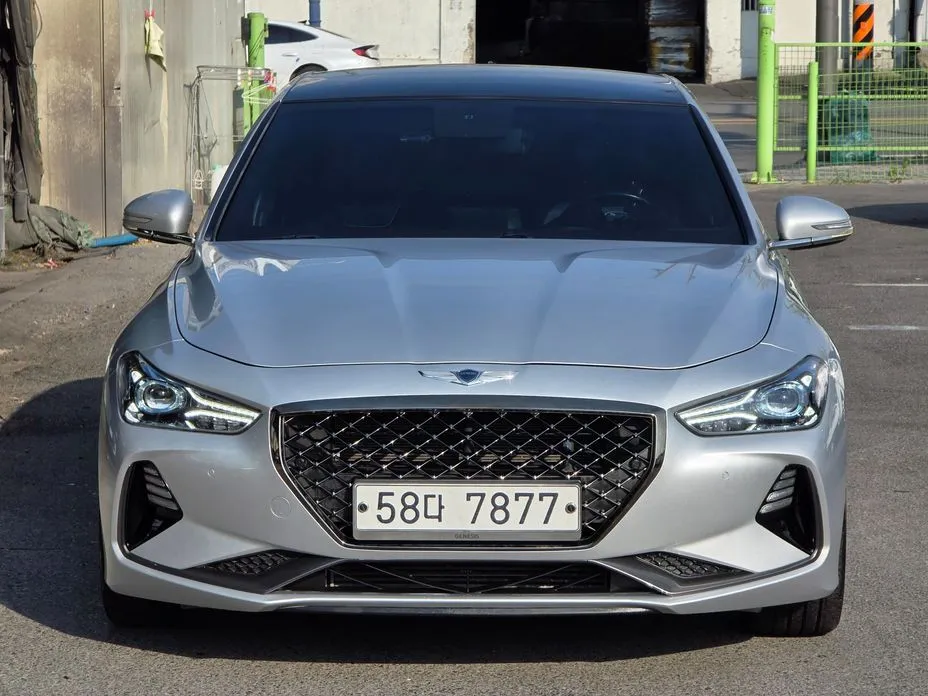 Genesis G70
