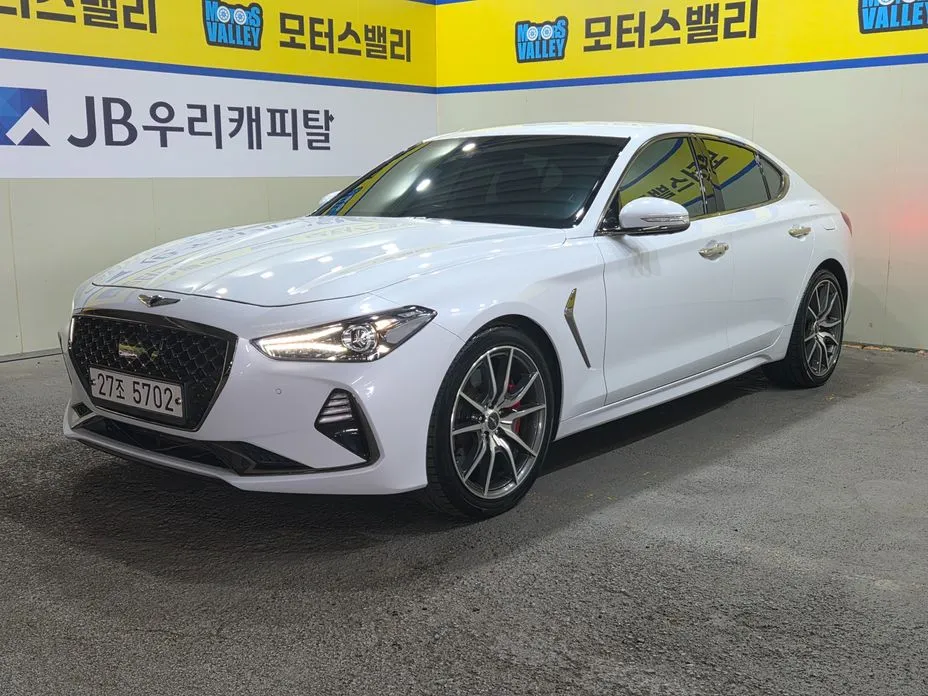 Genesis G70