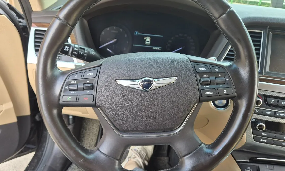 Genesis G80
