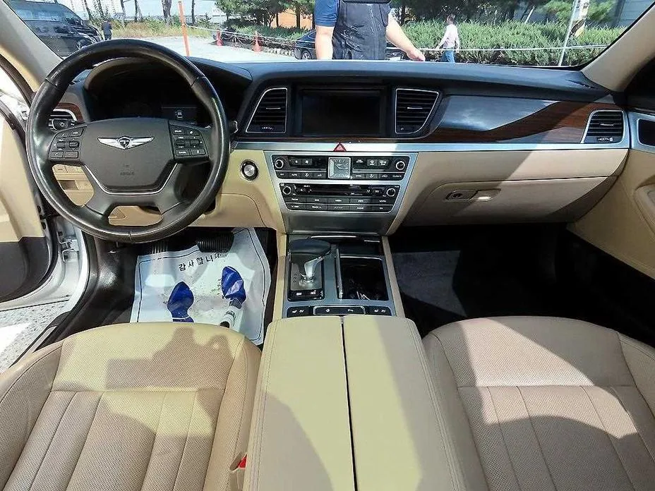 Genesis G80