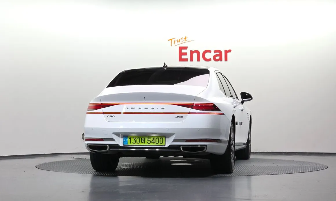 Genesis G90
