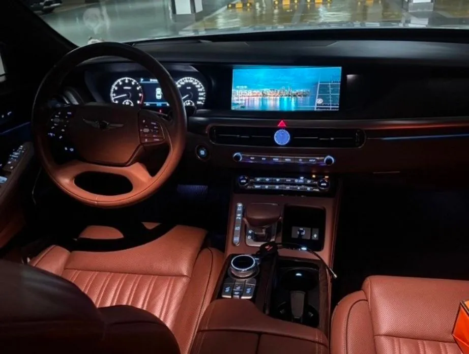 Genesis G90