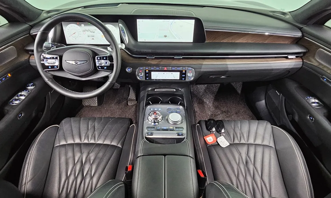 Genesis G90