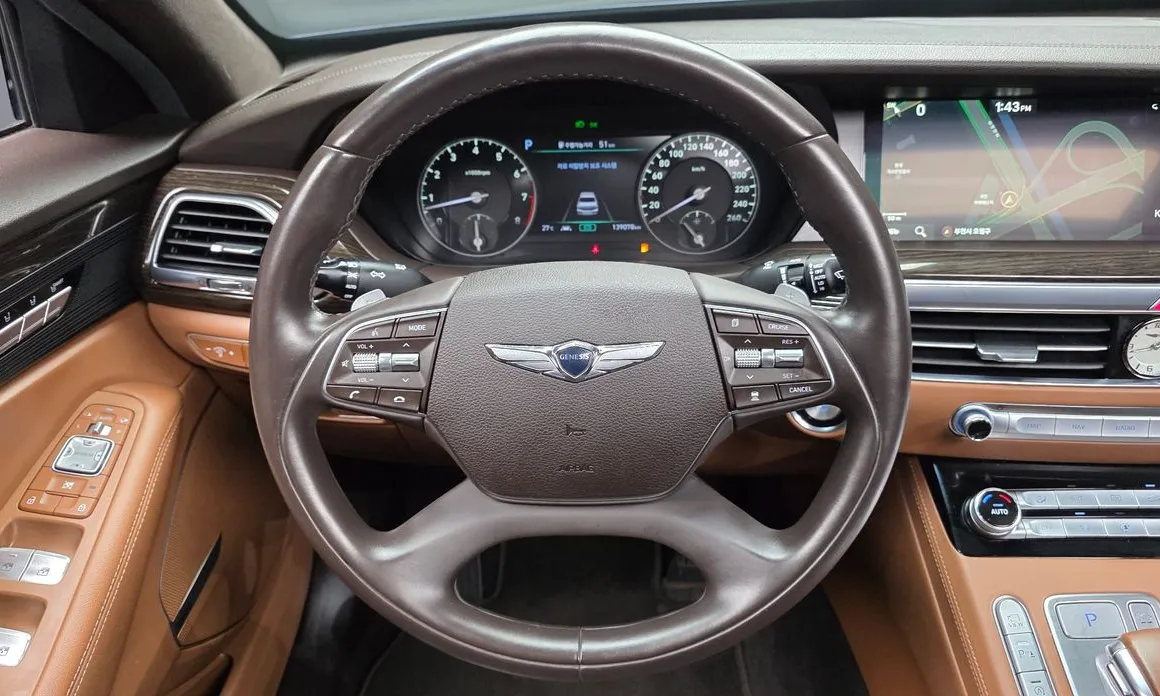 Genesis G90