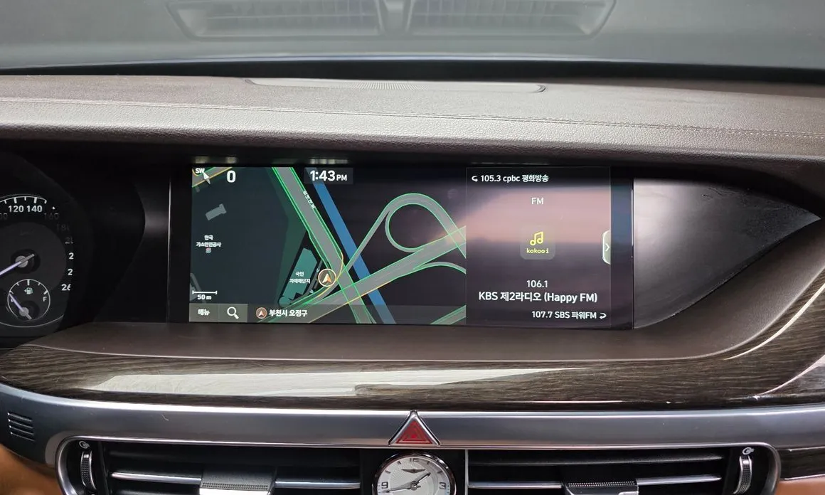 Genesis G90