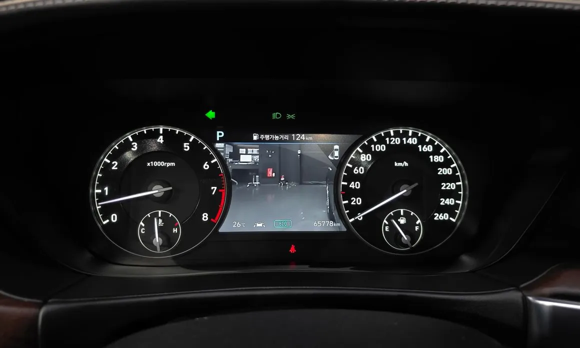 Genesis G90