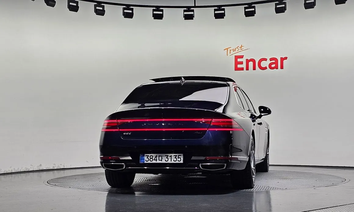 Genesis G90