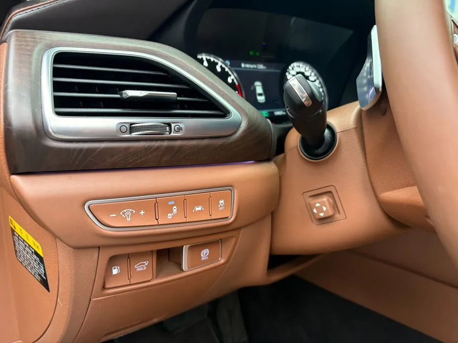 Genesis G90