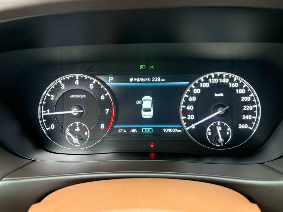 Genesis G90