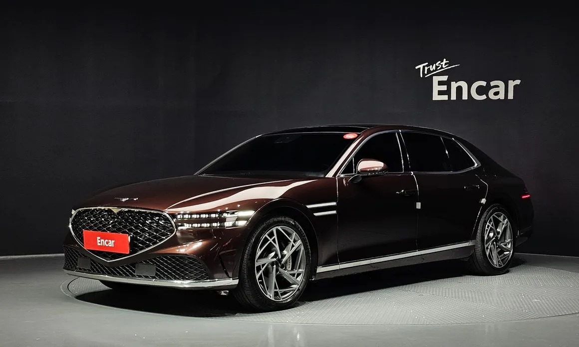 Genesis G90
