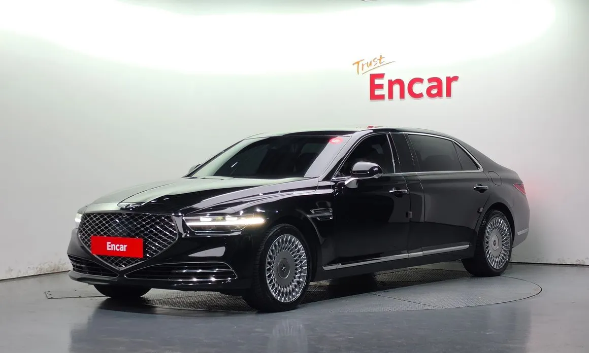 Genesis G90